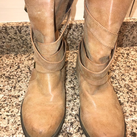 Rocket Dog Shoes Rocket Dog Boots Womens Size 8 Poshmark
